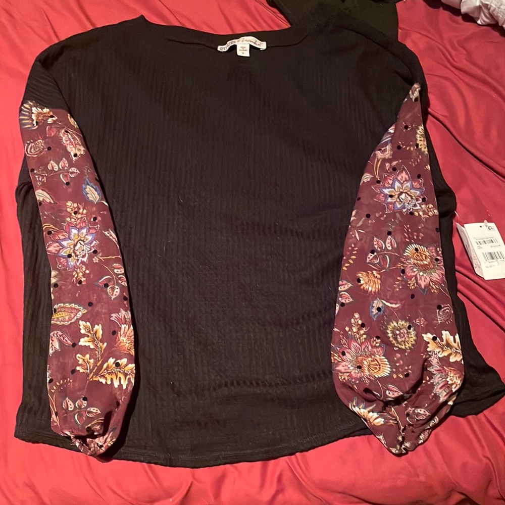 womens long sleeve black shirt...